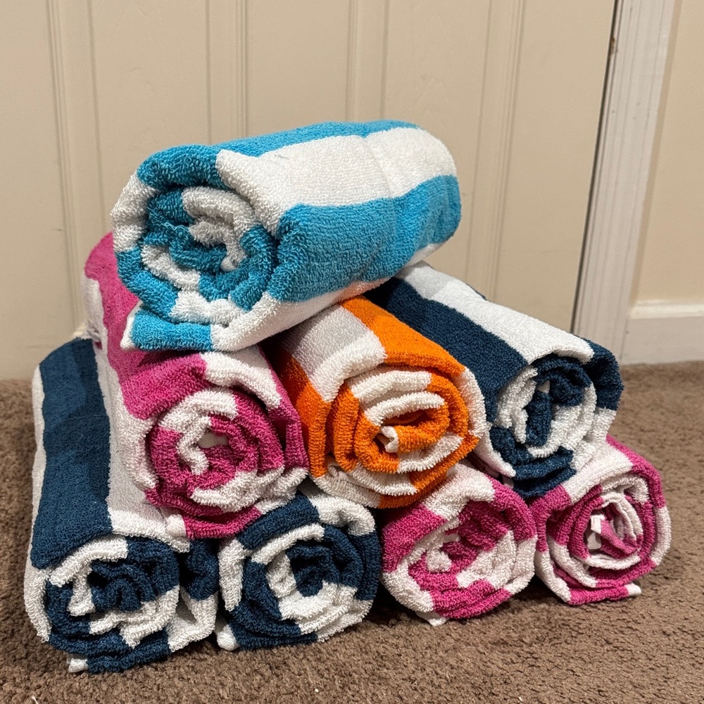 8 Colorful Beach Towel Set